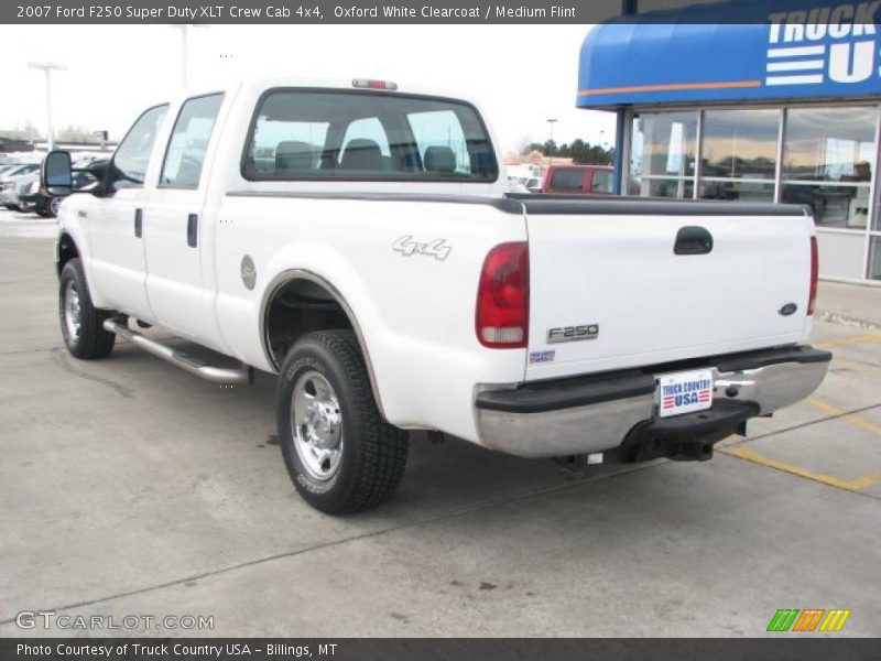 Oxford White Clearcoat / Medium Flint 2007 Ford F250 Super Duty XLT Crew Cab 4x4