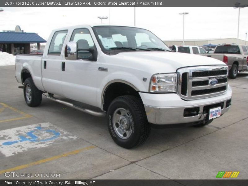 Oxford White Clearcoat / Medium Flint 2007 Ford F250 Super Duty XLT Crew Cab 4x4