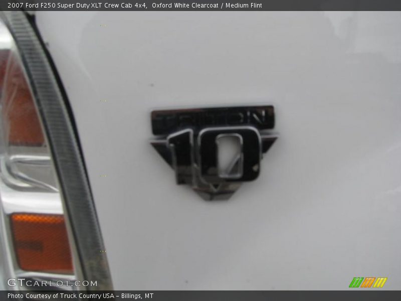 Oxford White Clearcoat / Medium Flint 2007 Ford F250 Super Duty XLT Crew Cab 4x4