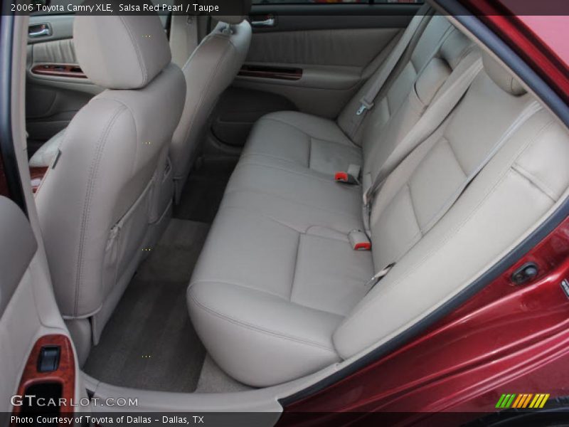 Salsa Red Pearl / Taupe 2006 Toyota Camry XLE