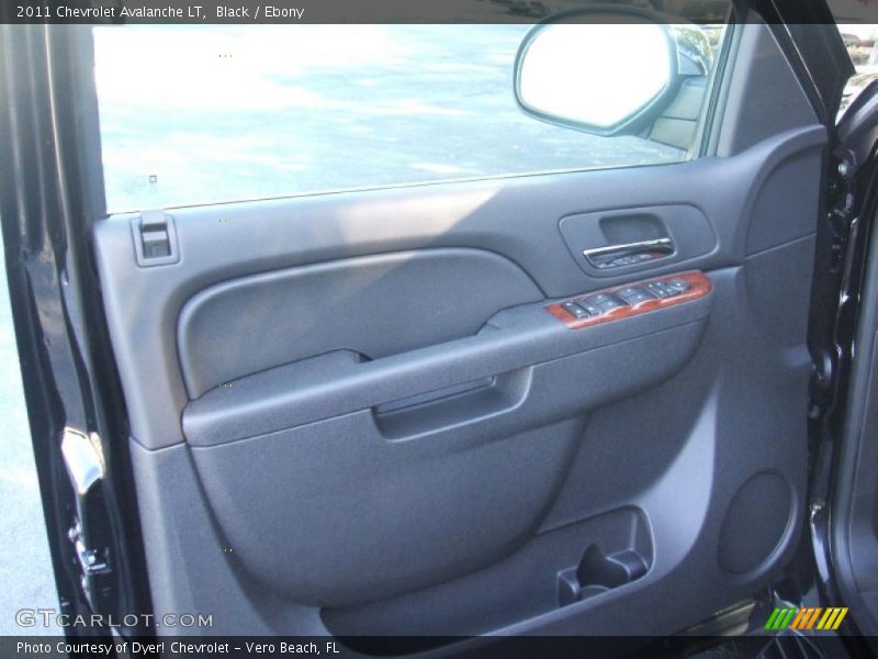Black / Ebony 2011 Chevrolet Avalanche LT