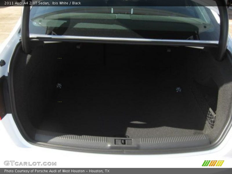 Ibis White / Black 2011 Audi A4 2.0T Sedan