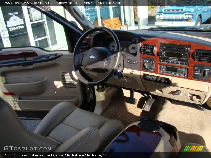 Dark Stone Metallic / Tan 2005 Ford F250 Super Duty Lariat SuperCab 4x4