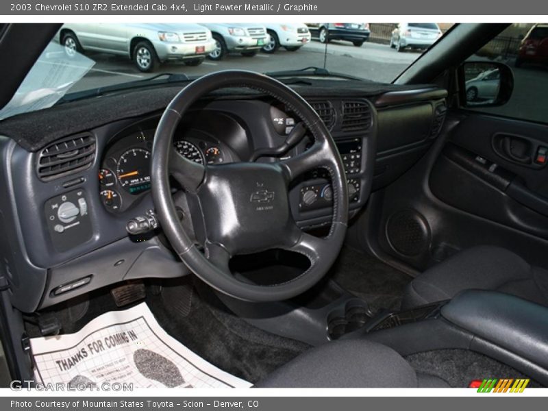 Light Pewter Metallic / Graphite 2003 Chevrolet S10 ZR2 Extended Cab 4x4