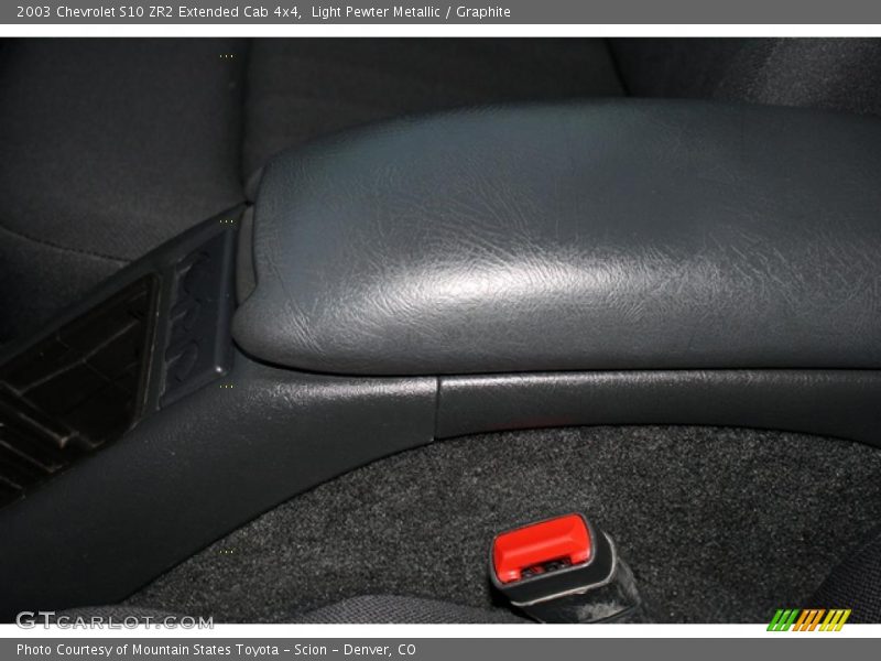 Light Pewter Metallic / Graphite 2003 Chevrolet S10 ZR2 Extended Cab 4x4
