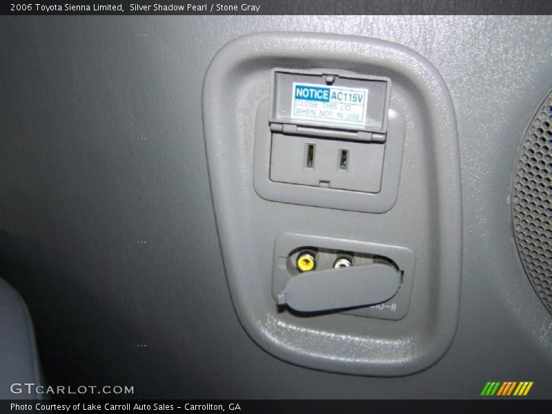 Silver Shadow Pearl / Stone Gray 2006 Toyota Sienna Limited