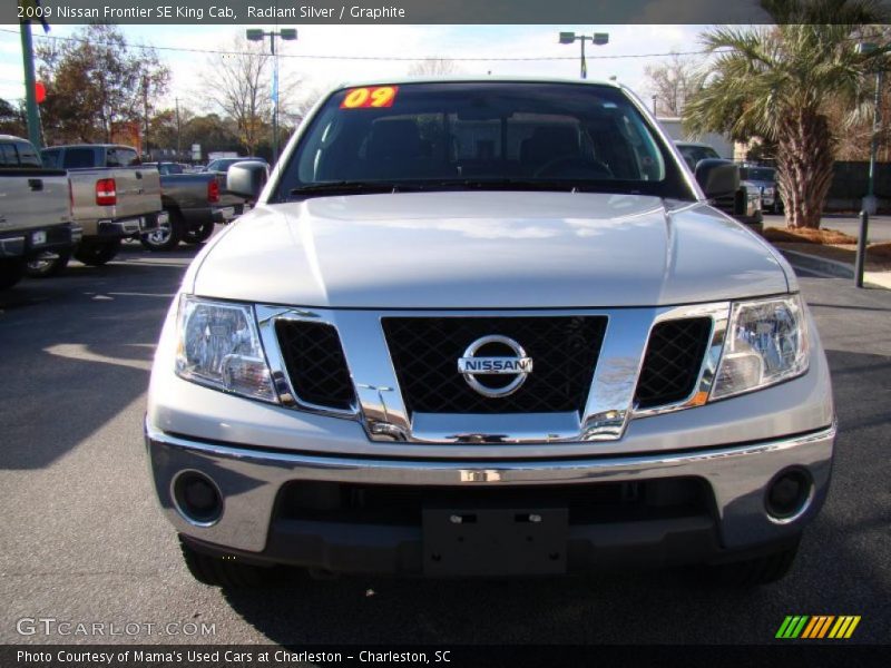 Radiant Silver / Graphite 2009 Nissan Frontier SE King Cab