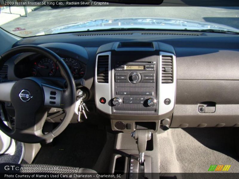 Radiant Silver / Graphite 2009 Nissan Frontier SE King Cab