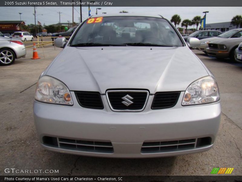 Titanium Silver Metallic / Gray 2005 Suzuki Forenza S Sedan