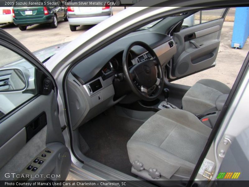 Titanium Silver Metallic / Gray 2005 Suzuki Forenza S Sedan