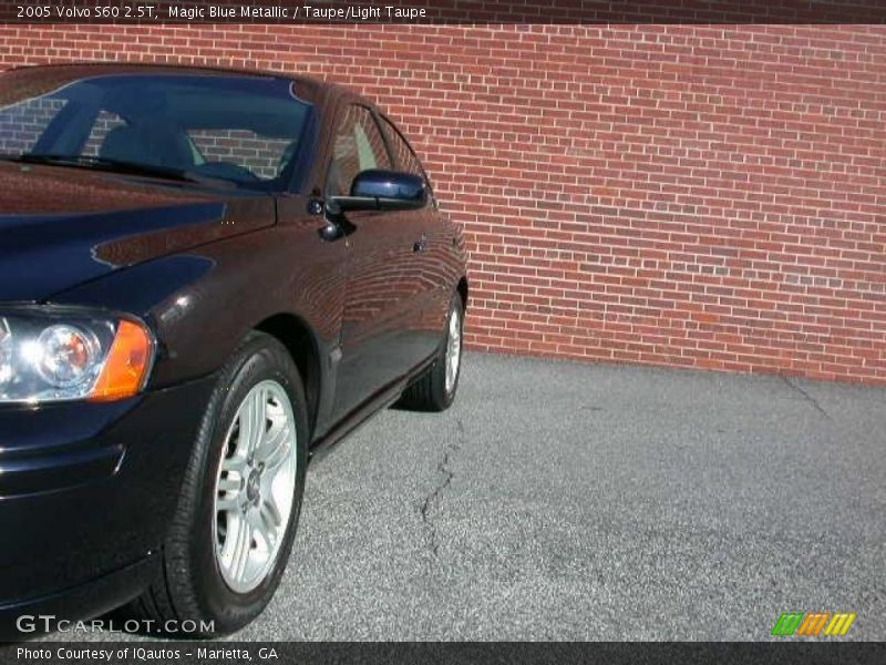 Magic Blue Metallic / Taupe/Light Taupe 2005 Volvo S60 2.5T
