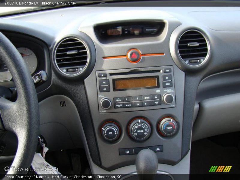 Controls of 2007 Rondo LX