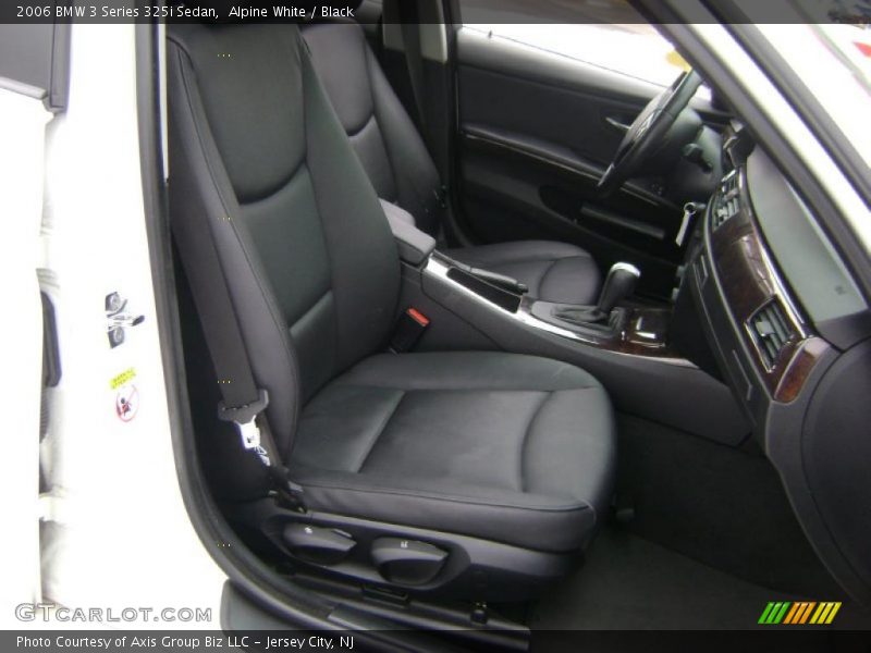 Alpine White / Black 2006 BMW 3 Series 325i Sedan