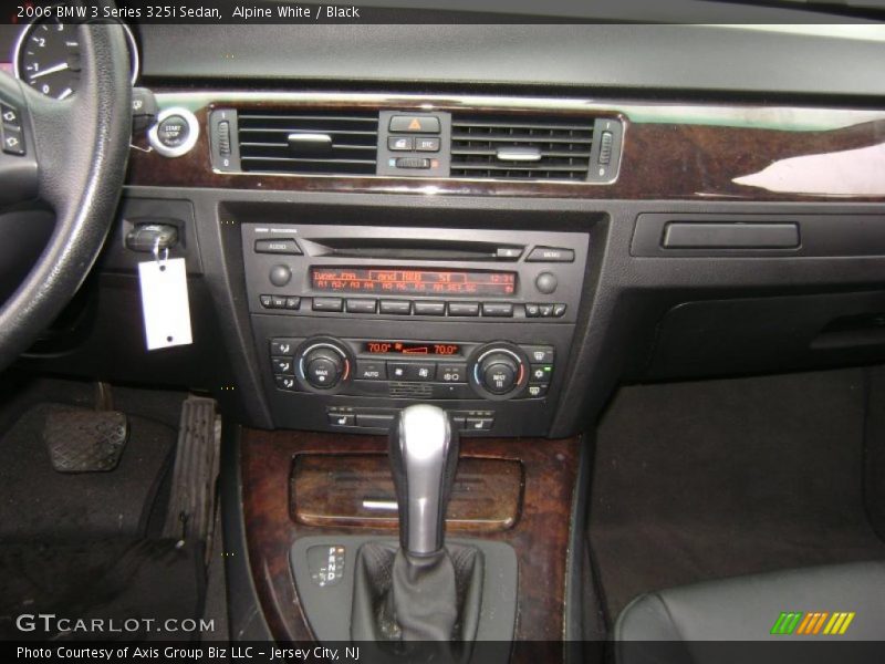 Alpine White / Black 2006 BMW 3 Series 325i Sedan