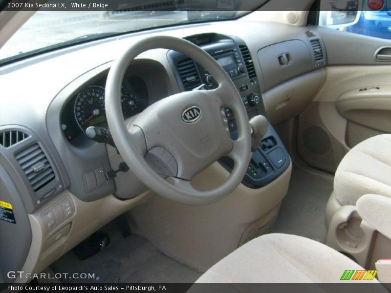 White / Beige 2007 Kia Sedona LX