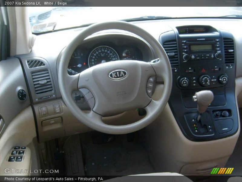 White / Beige 2007 Kia Sedona LX