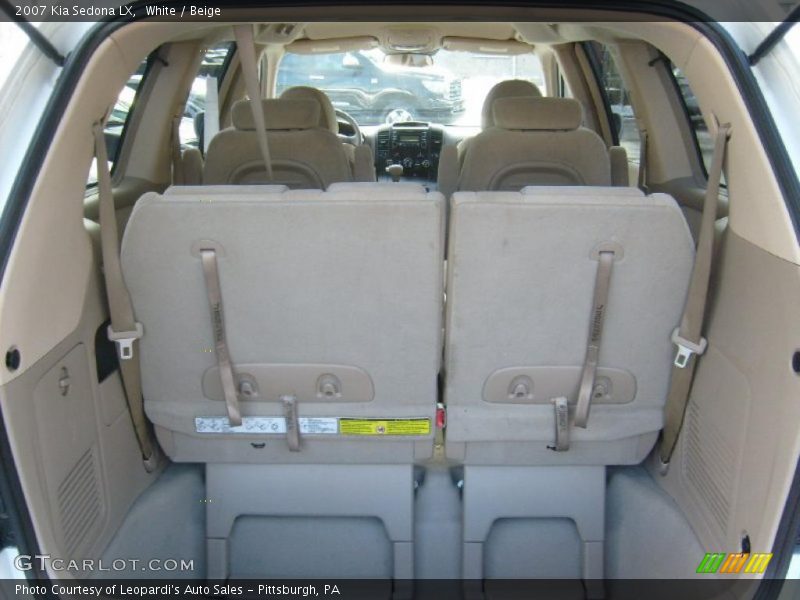 White / Beige 2007 Kia Sedona LX