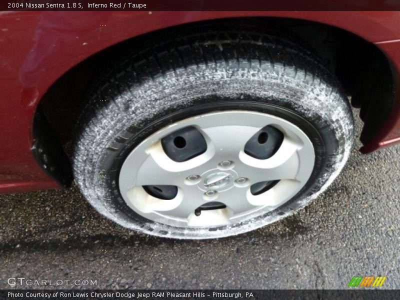 Inferno Red / Taupe 2004 Nissan Sentra 1.8 S