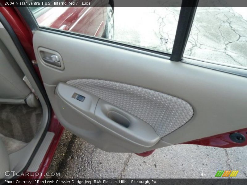 Inferno Red / Taupe 2004 Nissan Sentra 1.8 S
