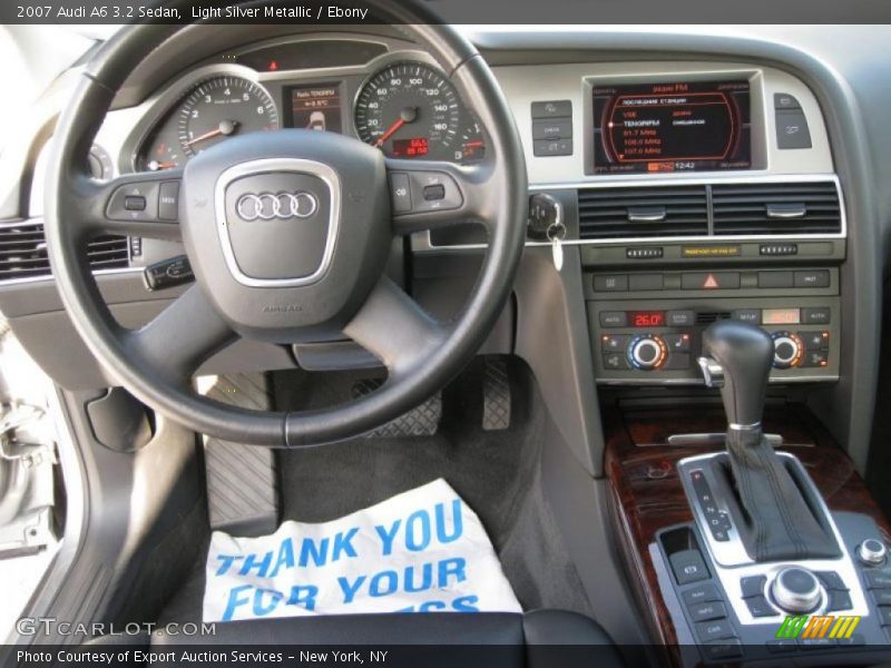 Dashboard of 2007 A6 3.2 Sedan