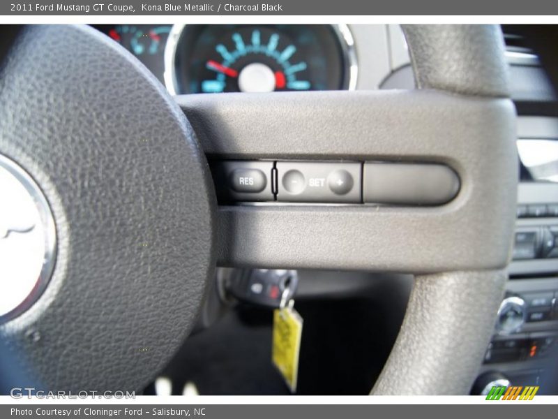 Controls of 2011 Mustang GT Coupe