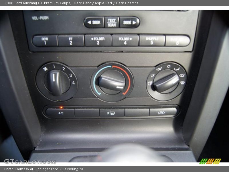 Controls of 2008 Mustang GT Premium Coupe