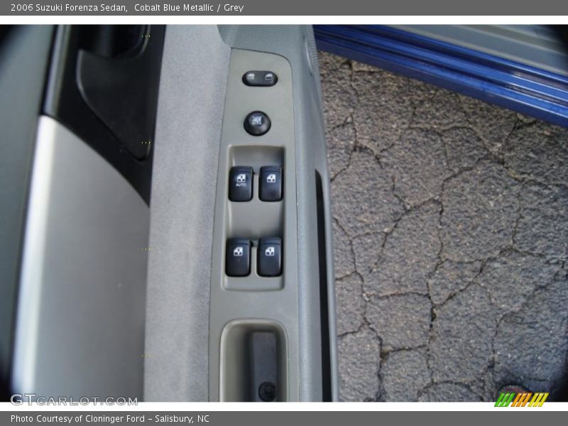 Cobalt Blue Metallic / Grey 2006 Suzuki Forenza Sedan