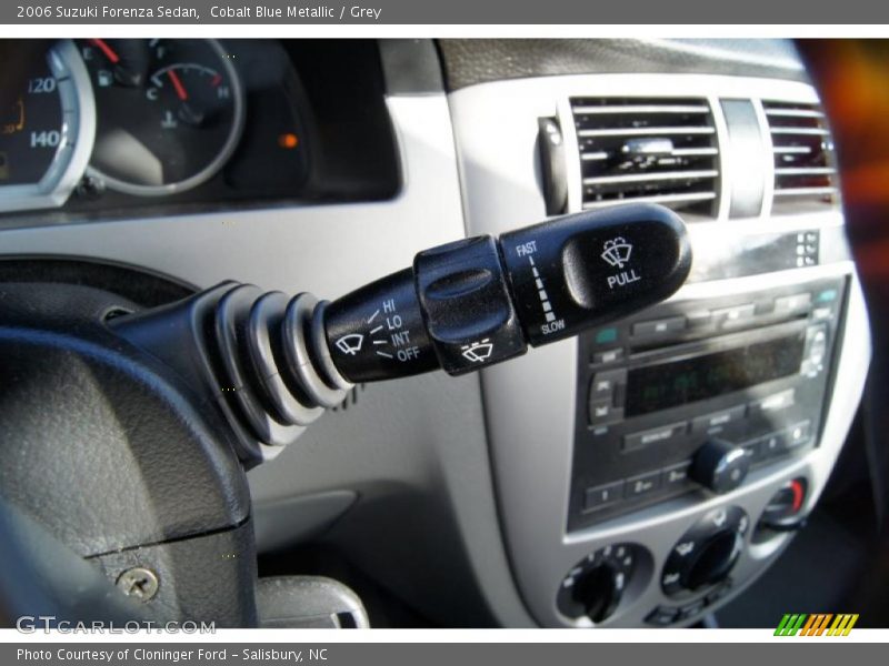 Cobalt Blue Metallic / Grey 2006 Suzuki Forenza Sedan