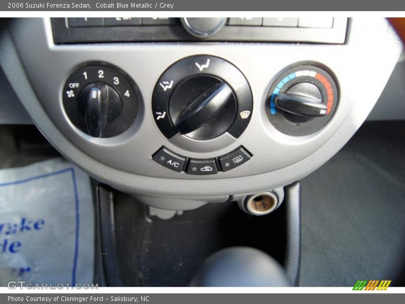 Cobalt Blue Metallic / Grey 2006 Suzuki Forenza Sedan