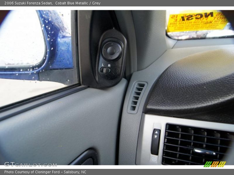 Cobalt Blue Metallic / Grey 2006 Suzuki Forenza Sedan