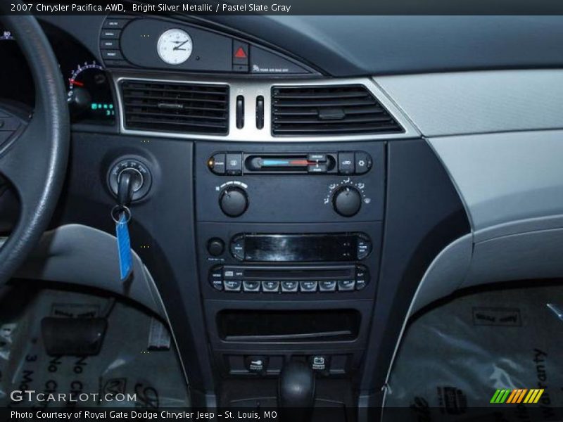 Controls of 2007 Pacifica AWD