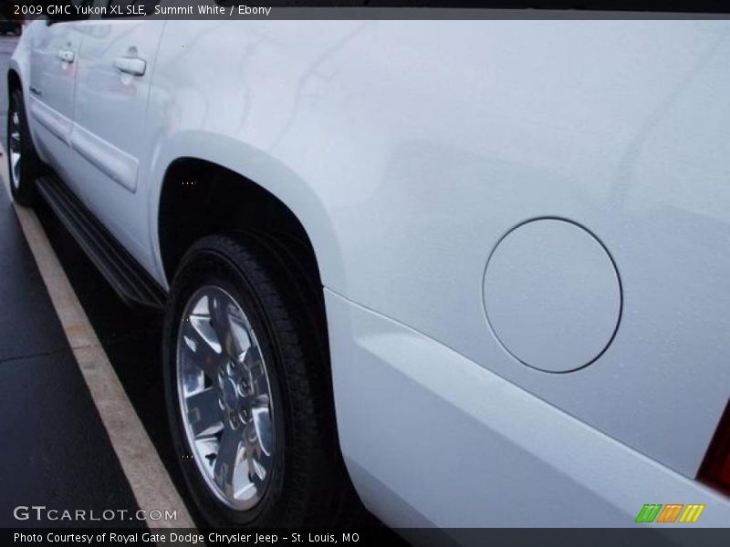 Summit White / Ebony 2009 GMC Yukon XL SLE