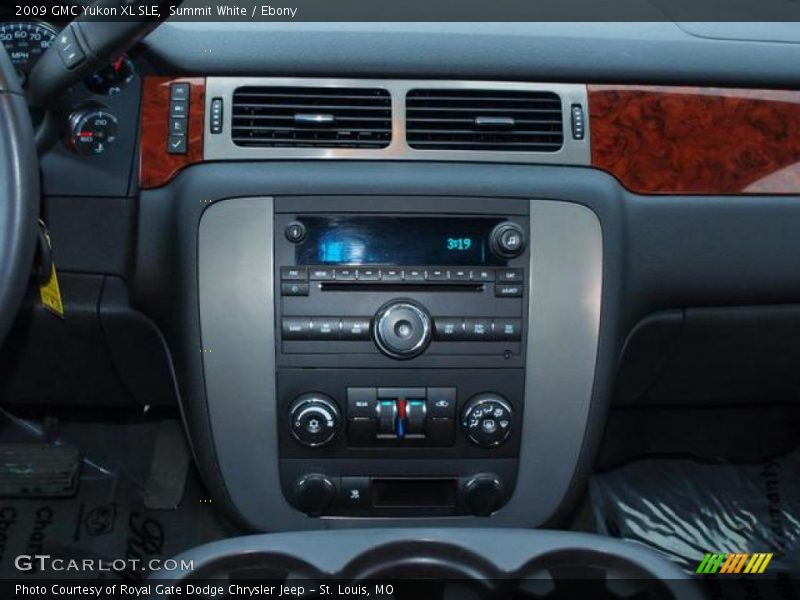 Summit White / Ebony 2009 GMC Yukon XL SLE