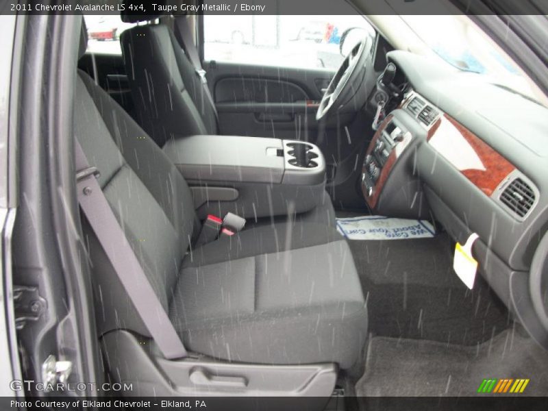 Taupe Gray Metallic / Ebony 2011 Chevrolet Avalanche LS 4x4