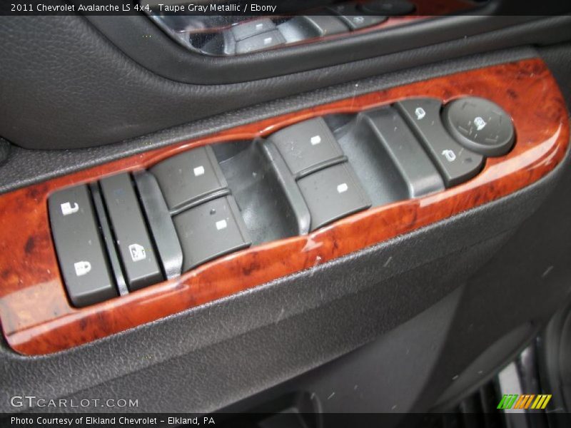 Taupe Gray Metallic / Ebony 2011 Chevrolet Avalanche LS 4x4