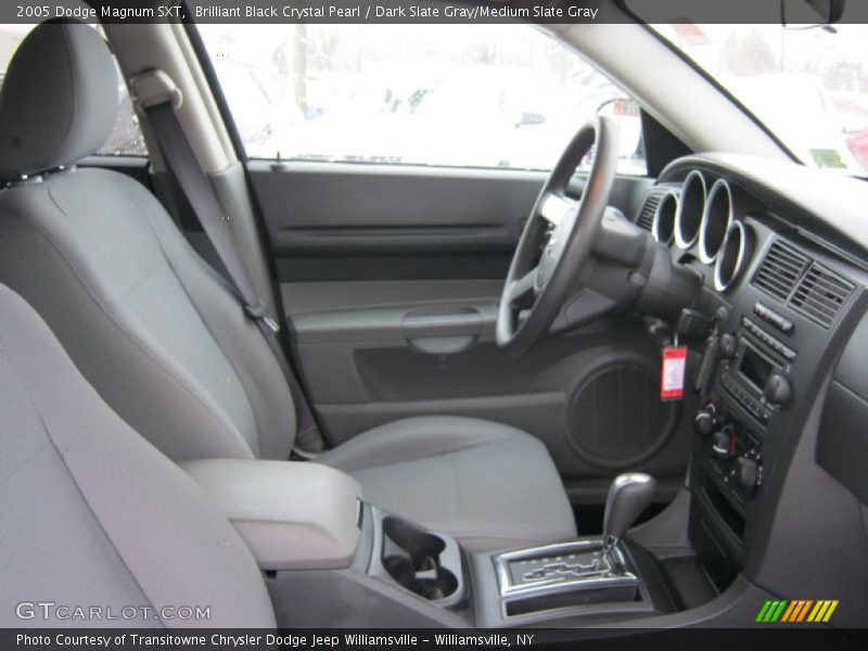 Brilliant Black Crystal Pearl / Dark Slate Gray/Medium Slate Gray 2005 Dodge Magnum SXT