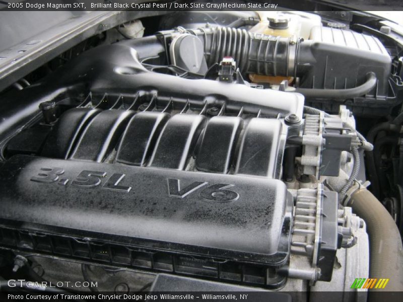 Brilliant Black Crystal Pearl / Dark Slate Gray/Medium Slate Gray 2005 Dodge Magnum SXT