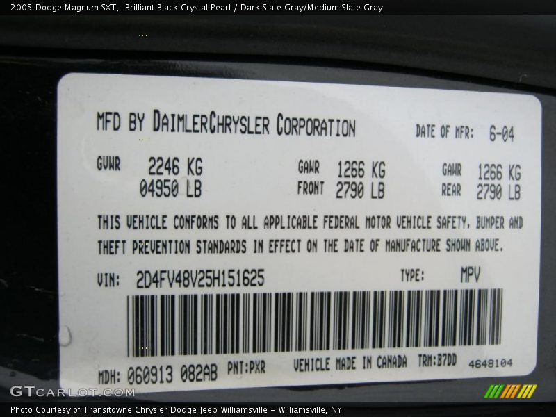 Brilliant Black Crystal Pearl / Dark Slate Gray/Medium Slate Gray 2005 Dodge Magnum SXT