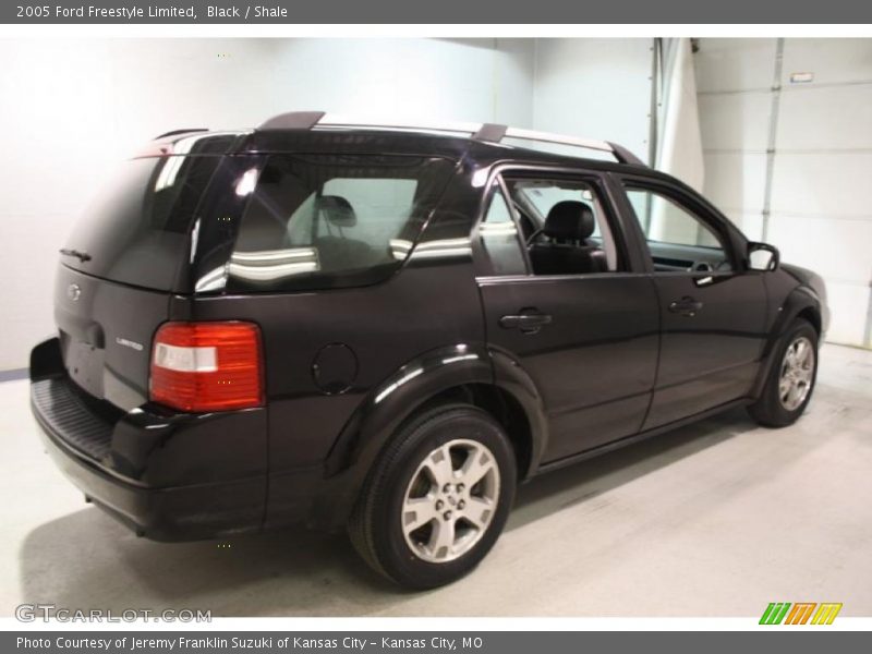  2005 Freestyle Limited Black