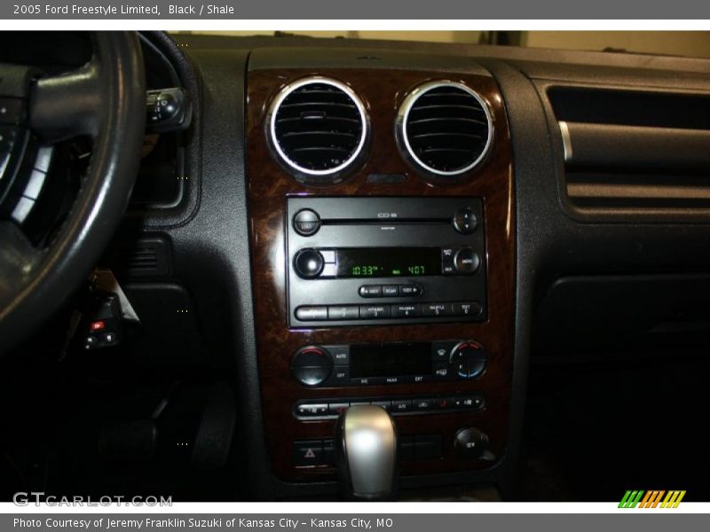 Black / Shale 2005 Ford Freestyle Limited