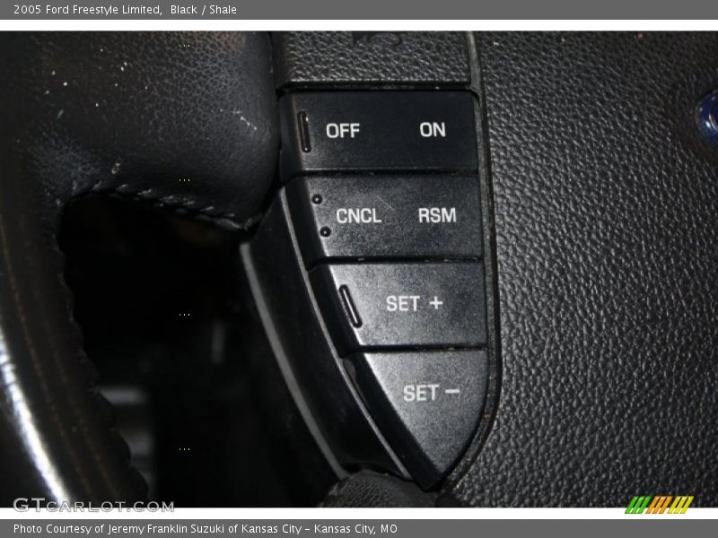 Black / Shale 2005 Ford Freestyle Limited