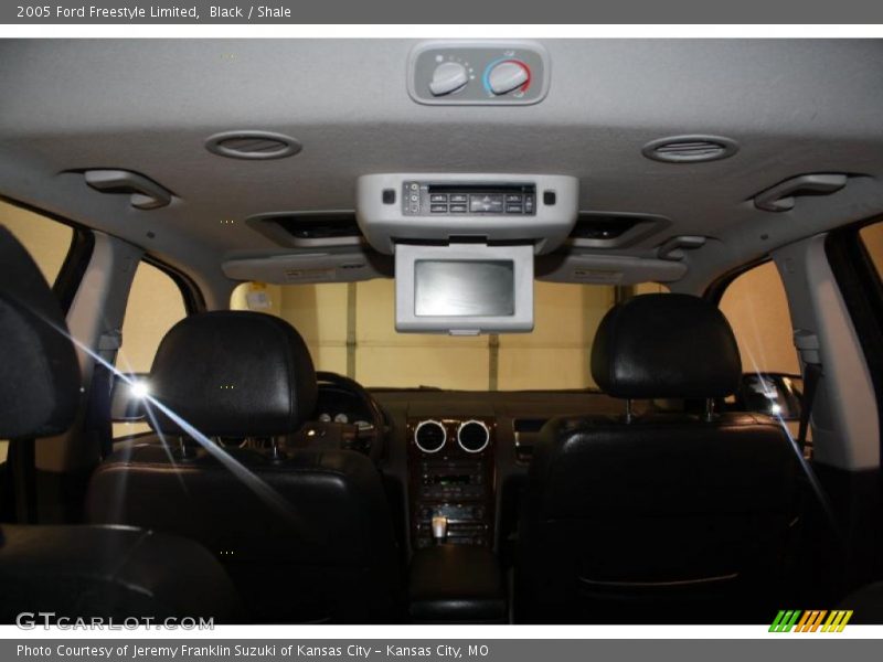 Black / Shale 2005 Ford Freestyle Limited