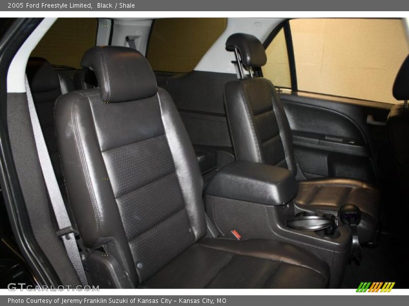 Black / Shale 2005 Ford Freestyle Limited