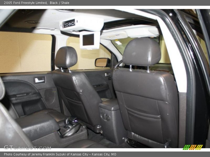 Black / Shale 2005 Ford Freestyle Limited