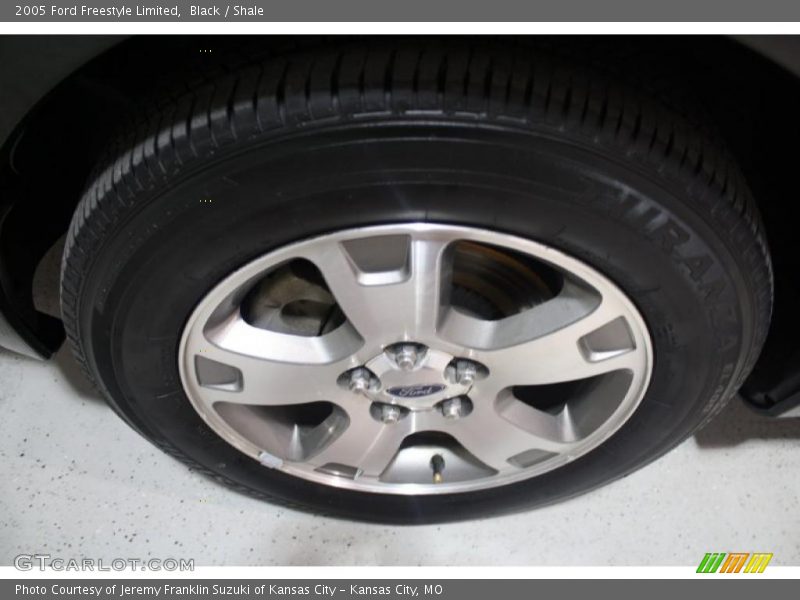 Black / Shale 2005 Ford Freestyle Limited