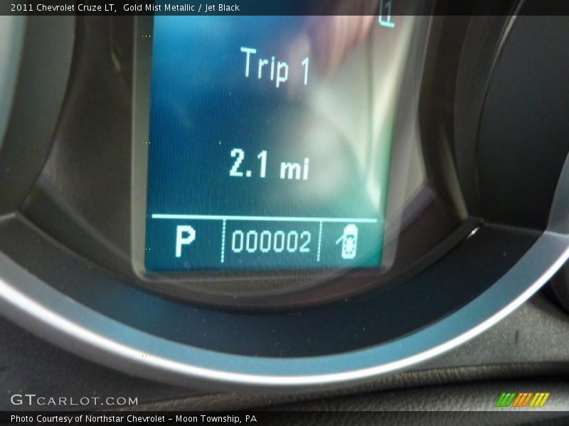 Gold Mist Metallic / Jet Black 2011 Chevrolet Cruze LT