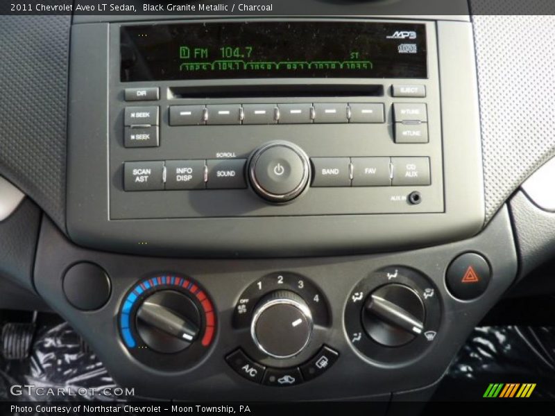 Controls of 2011 Aveo LT Sedan