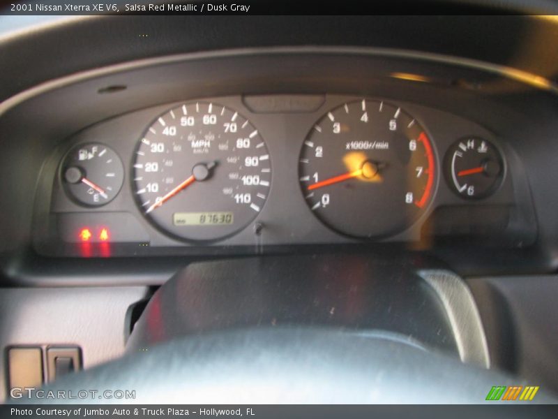 Salsa Red Metallic / Dusk Gray 2001 Nissan Xterra XE V6