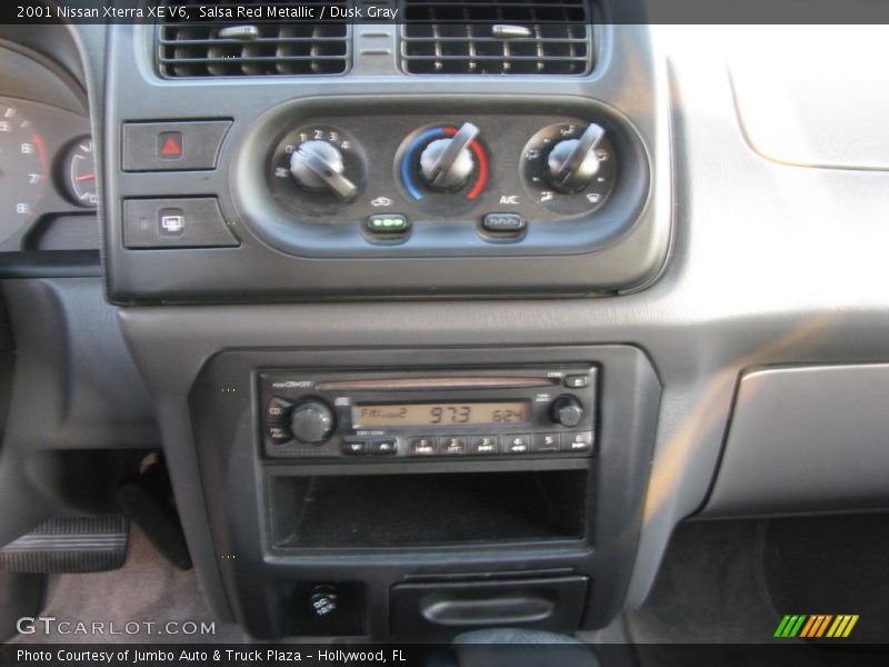 Salsa Red Metallic / Dusk Gray 2001 Nissan Xterra XE V6