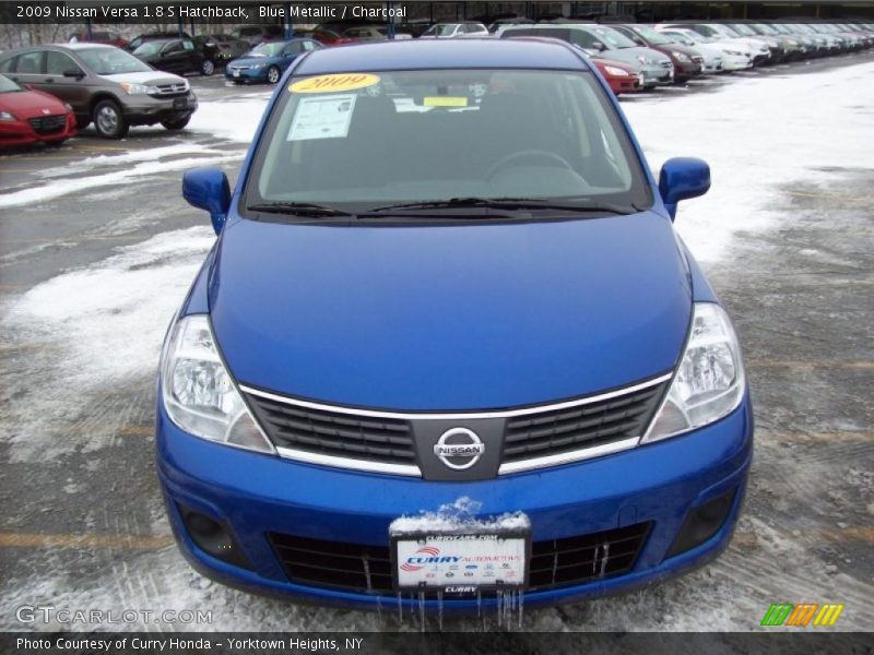 Blue Metallic / Charcoal 2009 Nissan Versa 1.8 S Hatchback